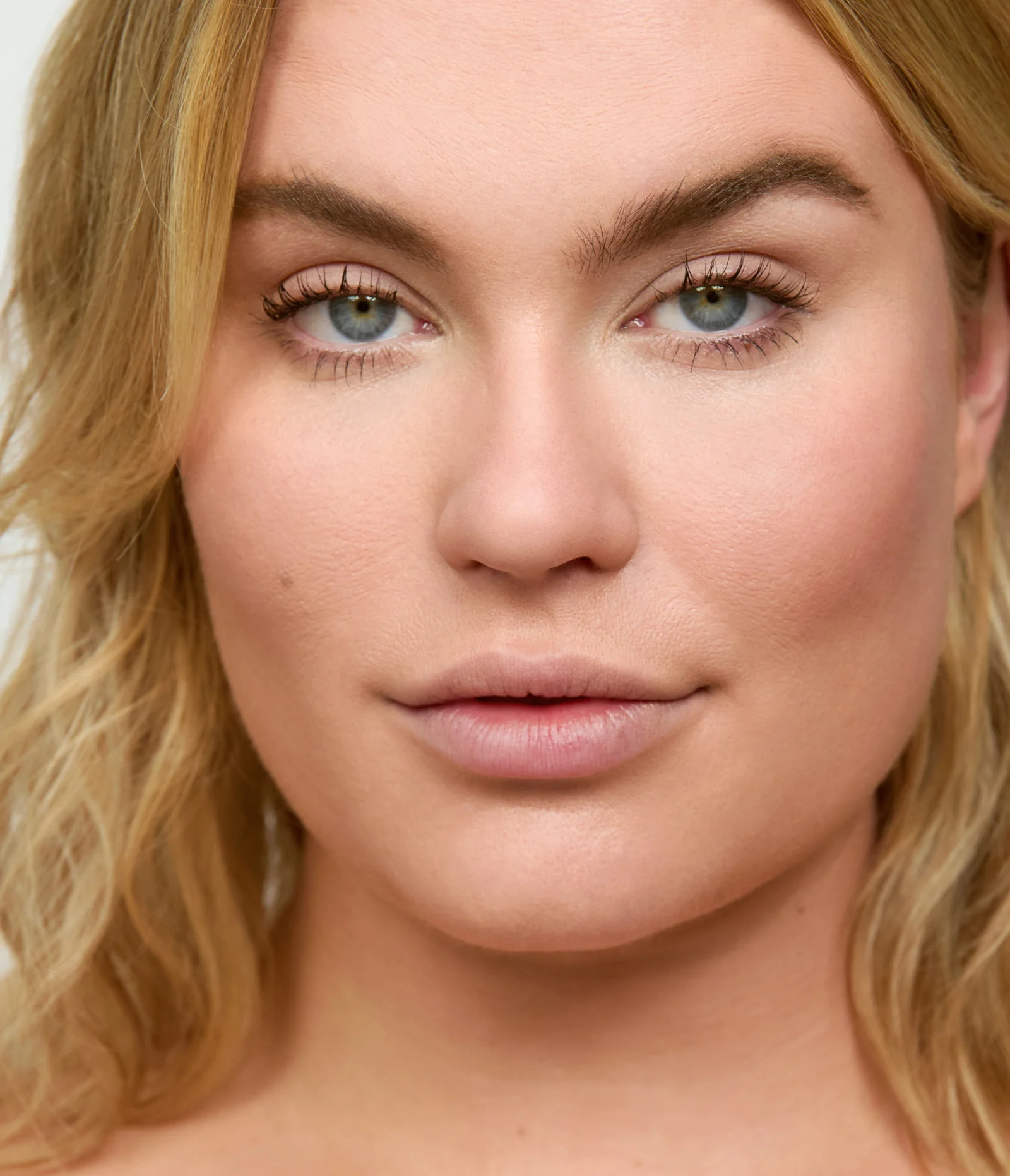 Concealer / Foundation 2.5 - Image 4