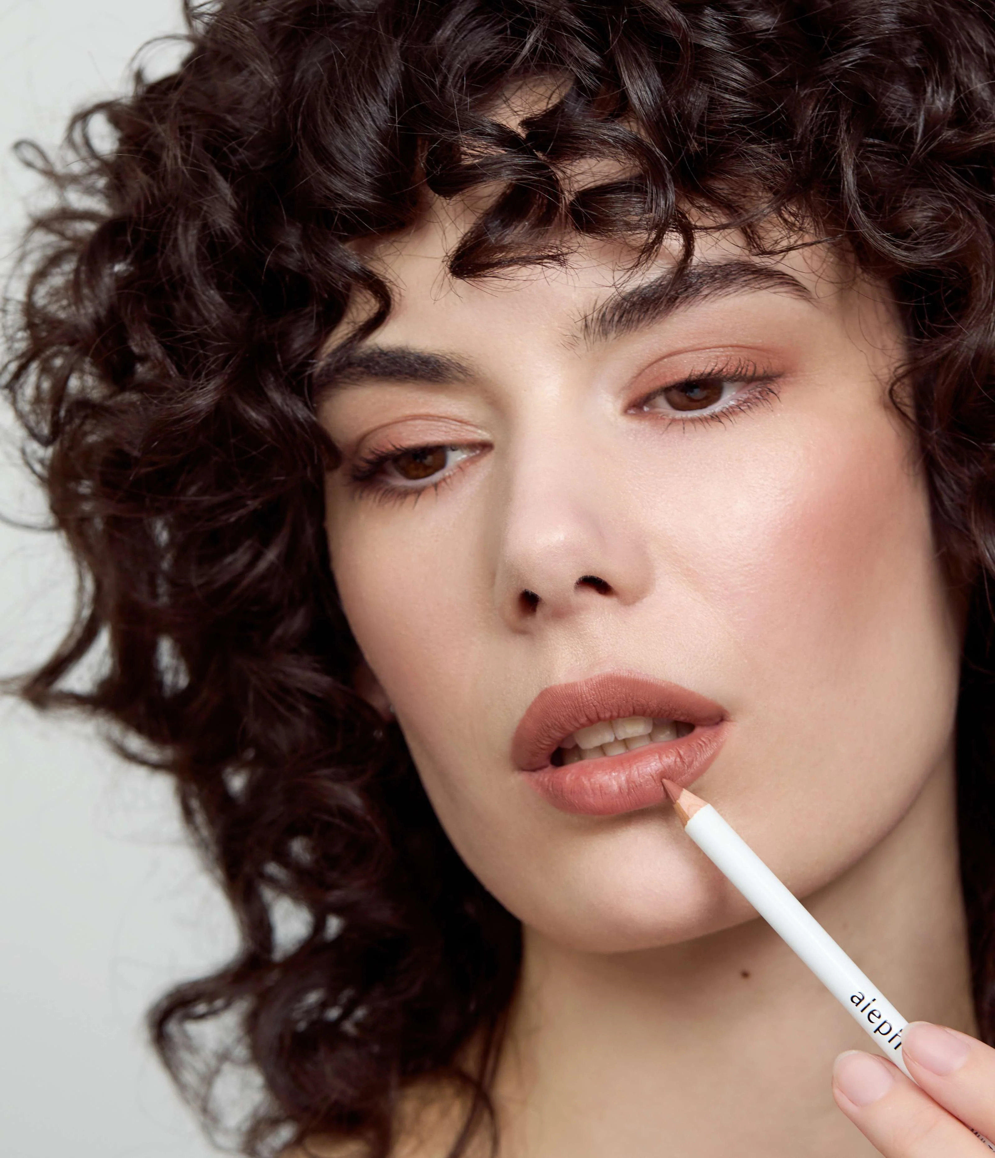 Eye/Lip Multi-Liner Nude - Image 3