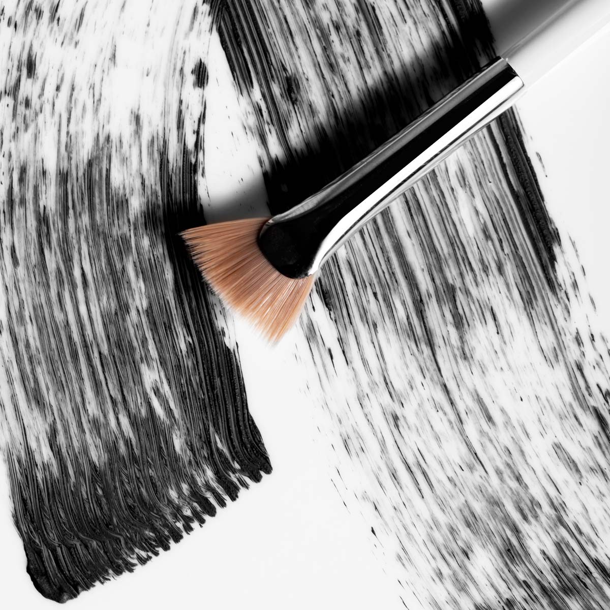 Mascara Fan Brush - Image 3